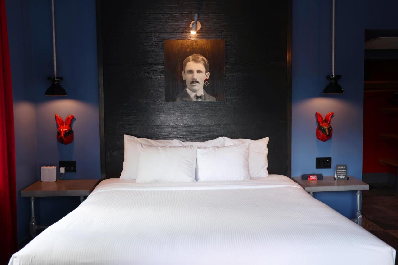 King Room at Hôtel Gaythering - Gay Hotel - All Adults Welcome