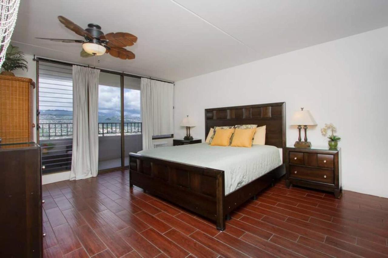  | Royal Hawaiian Hospitality