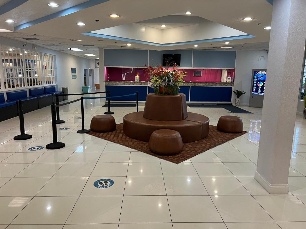 | Seralago Hotel & Suites Main Gate East