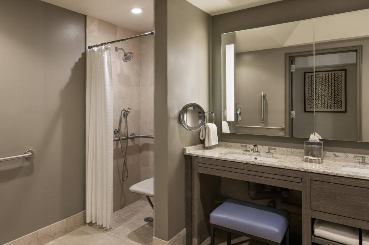 Deluxe, Guest room, 1 King, Mountain view at The Phoenician, a Luxury Collection Resort, Scottsdale