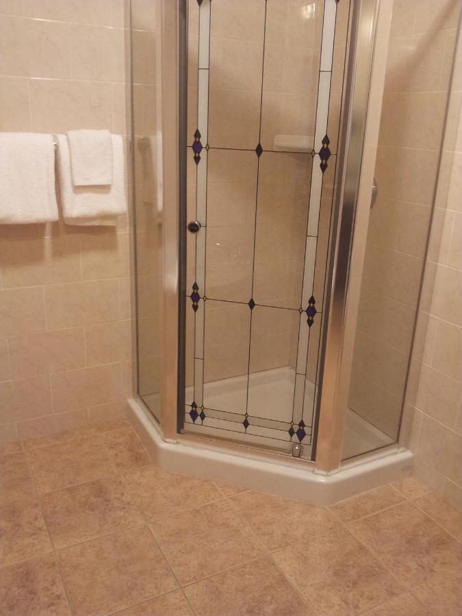  | Belvedere Inn Schenectady - Albany
