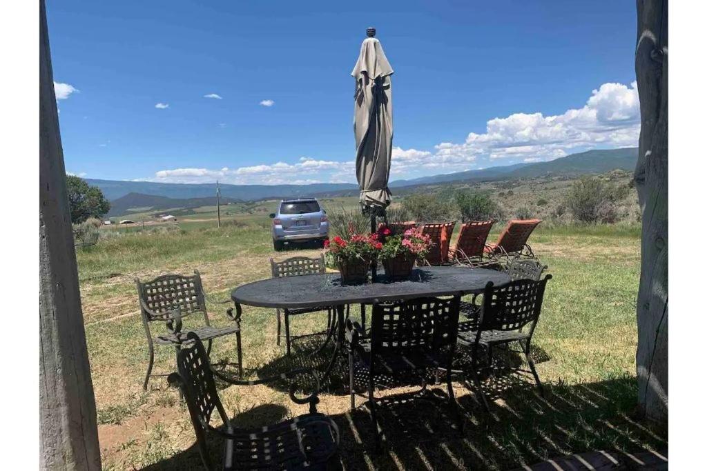 | Mountain Chic Retreat (Entire Home)