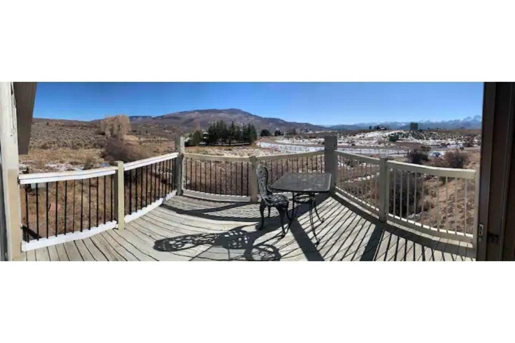  | Mountain Chic Retreat (Entire Home)