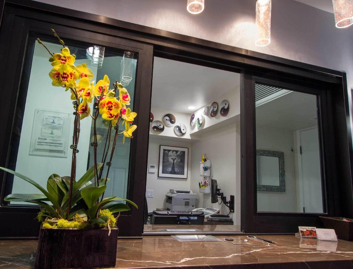  | Regency Inn in Los Angeles