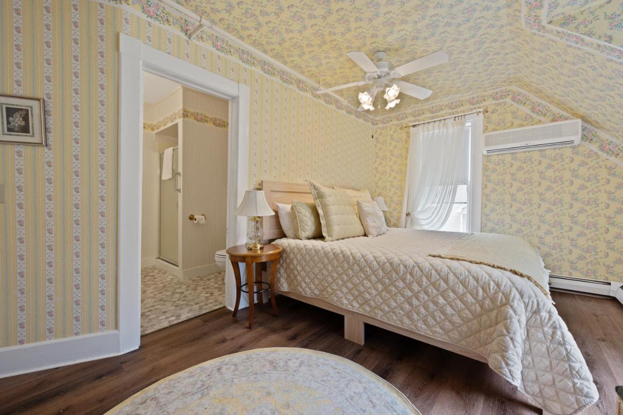 | Brook Farm Inn