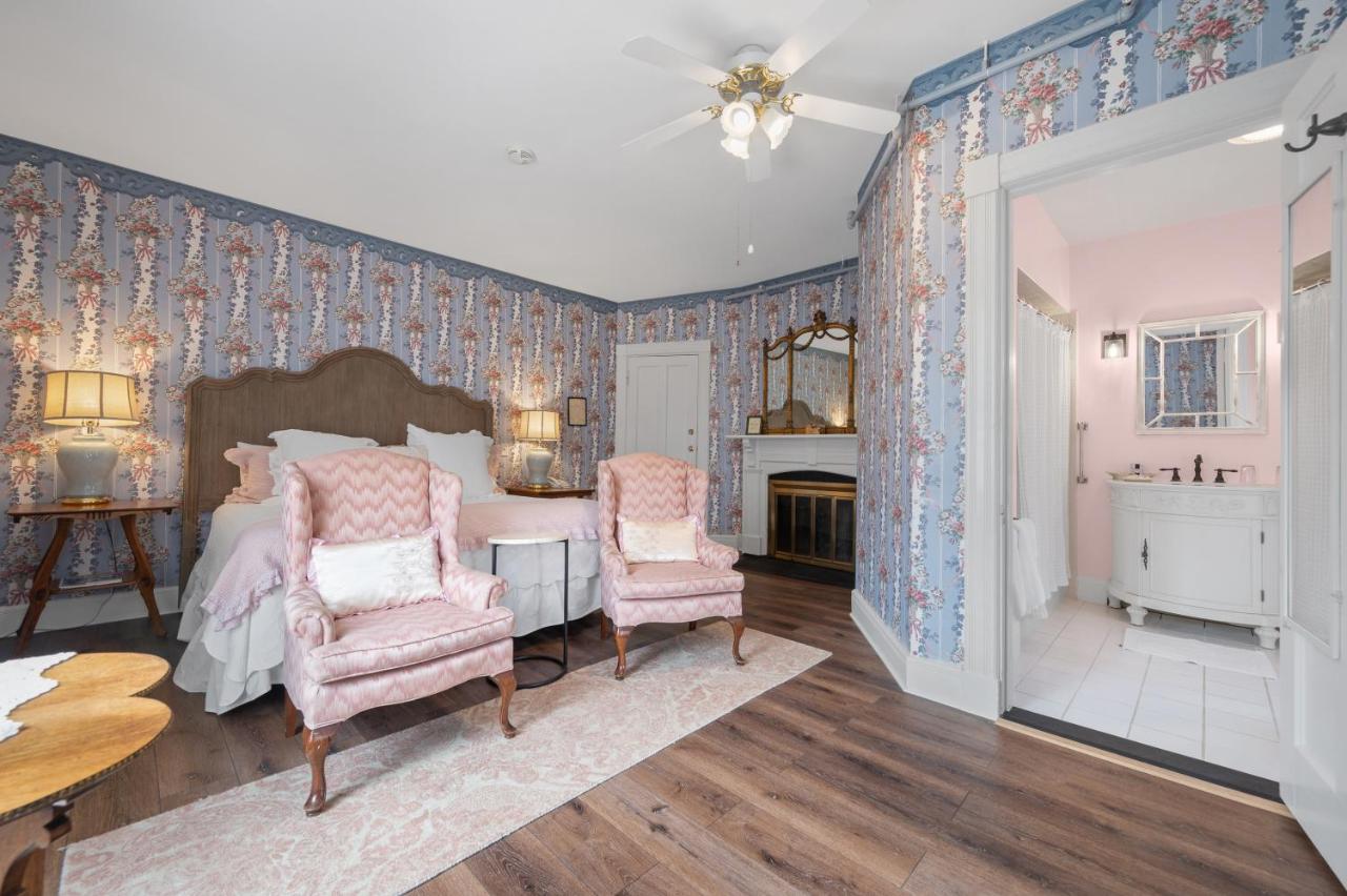 | Brook Farm Inn