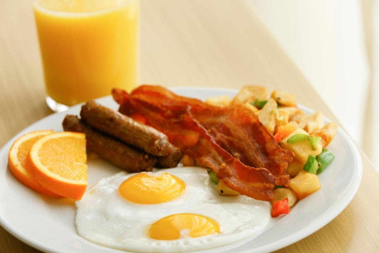  | Holiday Inn Hotel & Suites Springfield - I-44, an IHG Hotel