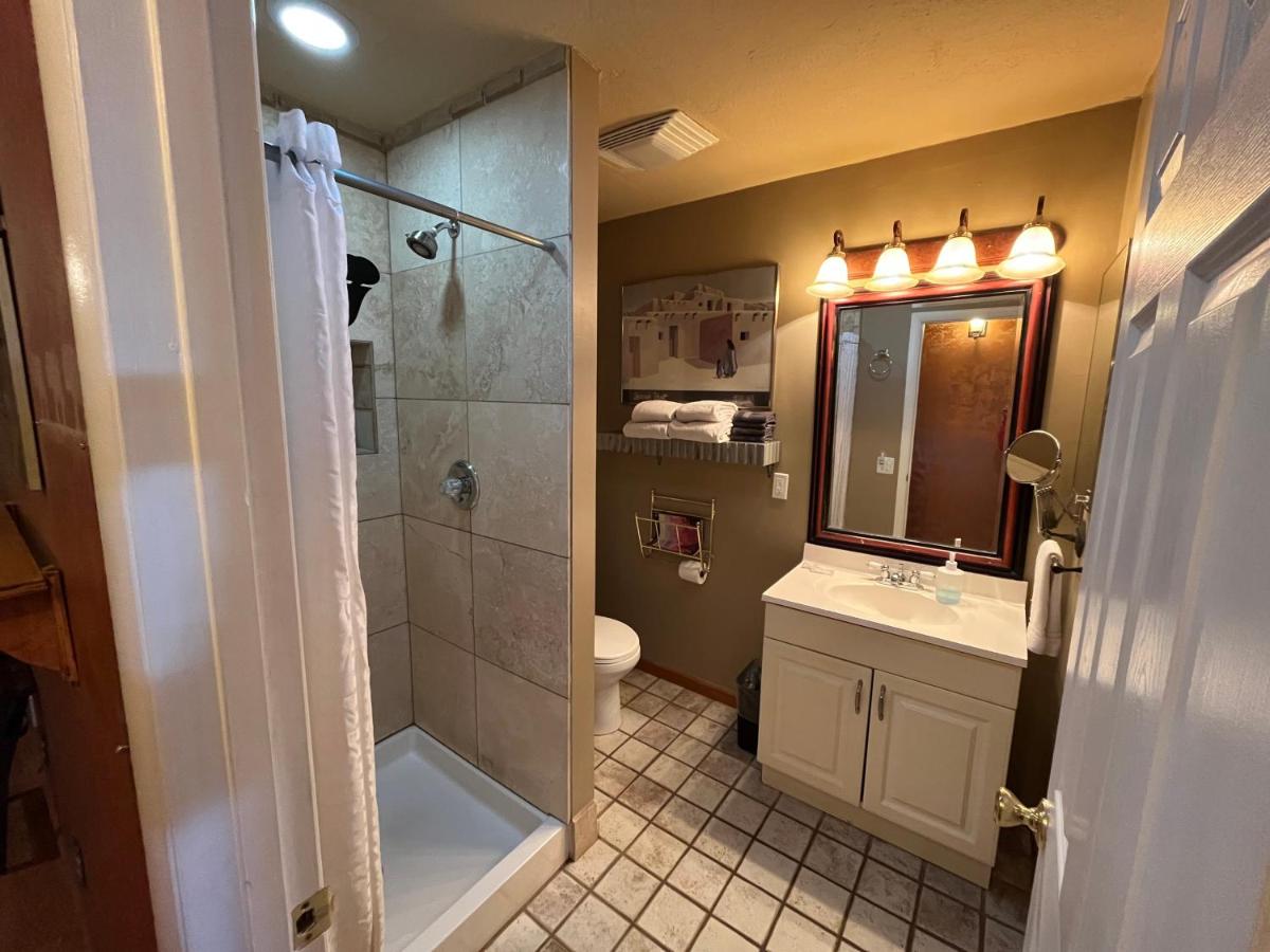  | Dumplin Patch Bed & Breakfast
