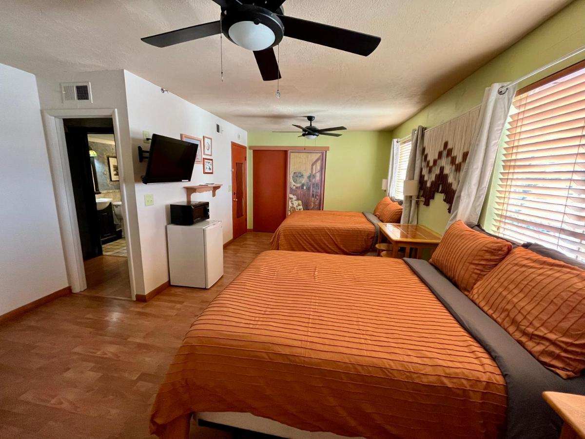  | Dumplin Patch Bed & Breakfast