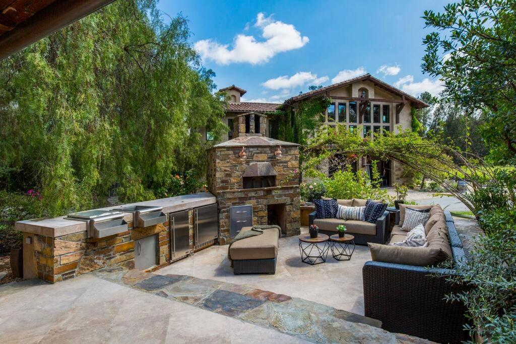 | Peppertree Canyon: a Luxury Urban Winery Estate
