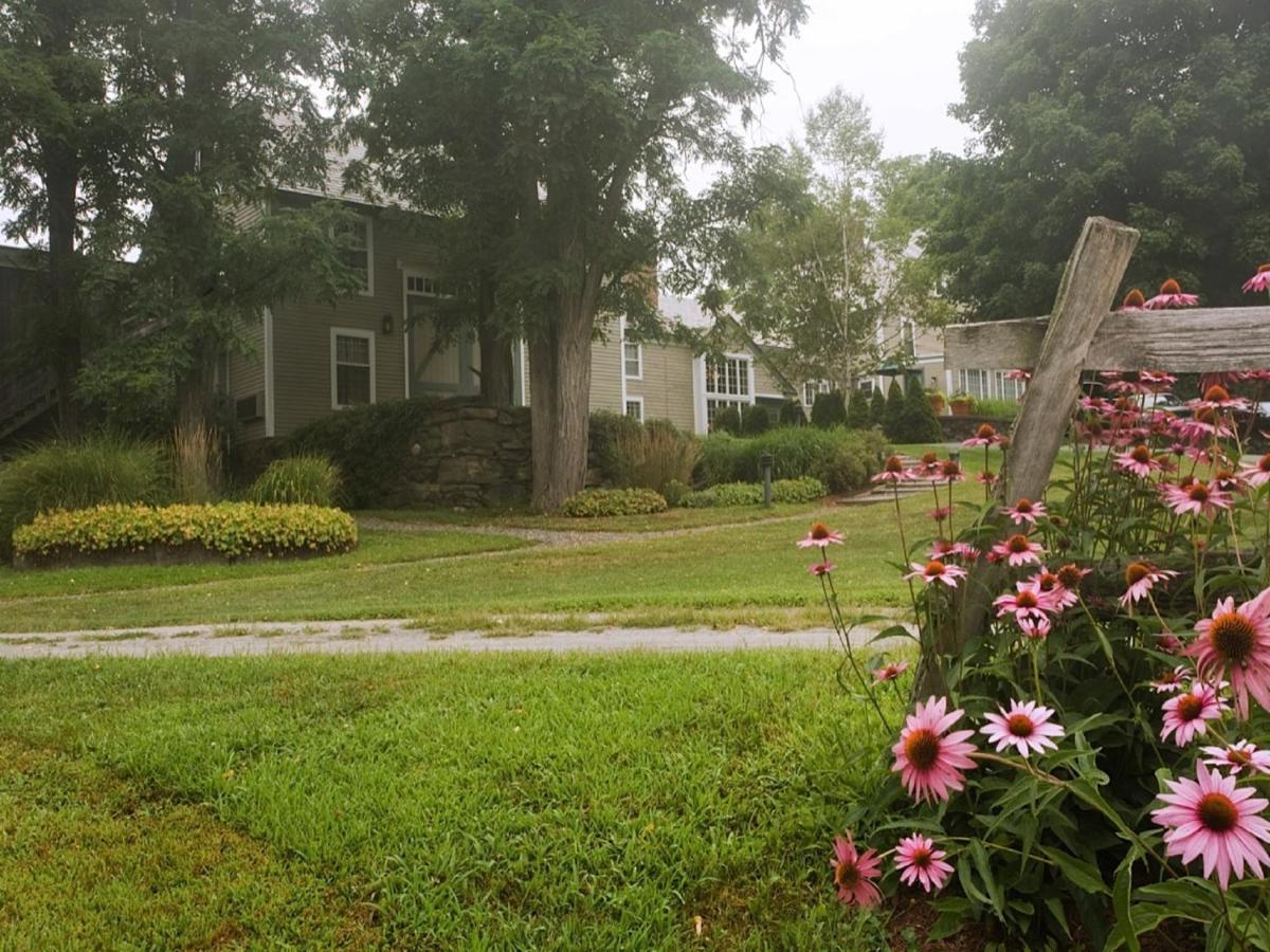 | Chesterfield Inn