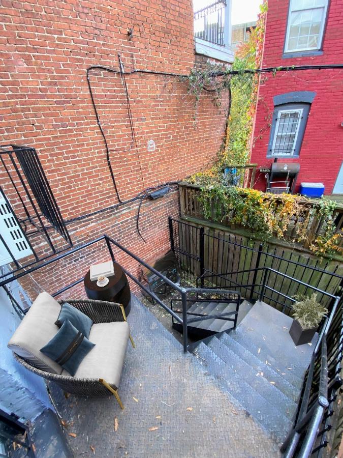 | Spacious, Elegant & Cozy ~ Capitol Hill ~ Queen Bed