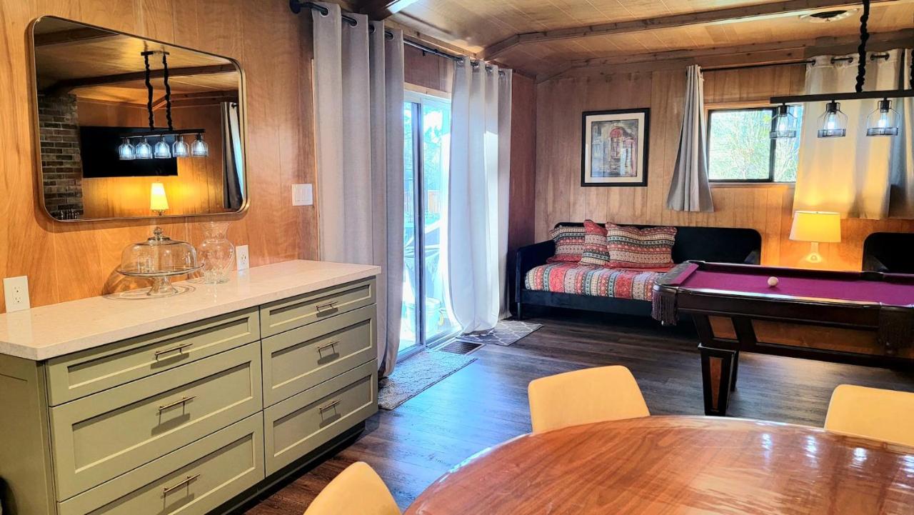  | Silver Pines Lodge