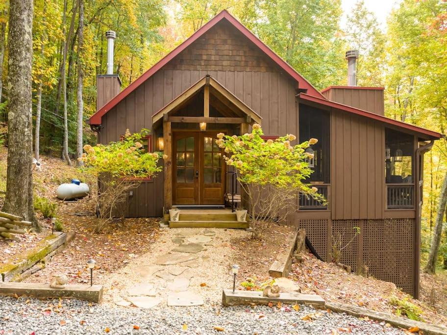 | Laurel Mountain Chalet