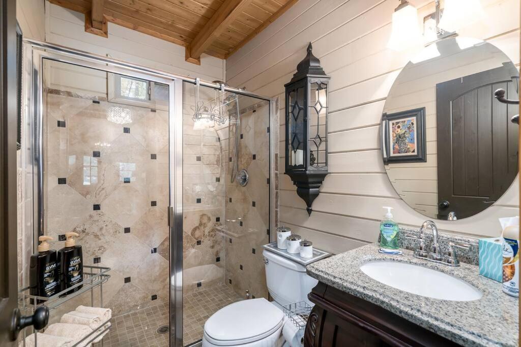 | Laurel Mountain Chalet