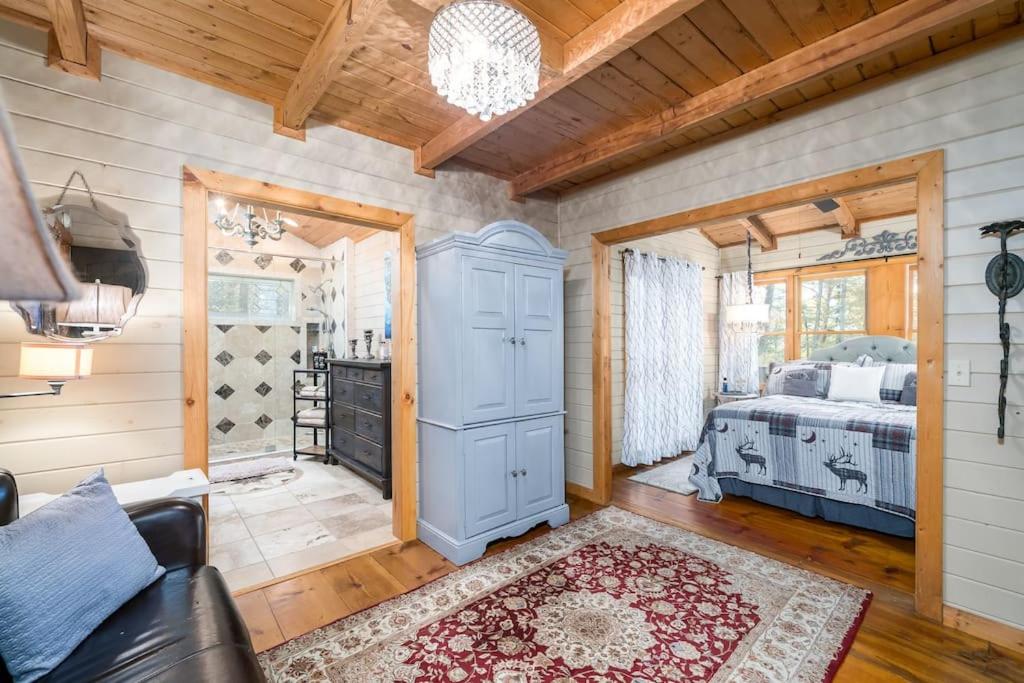  | Laurel Mountain Chalet