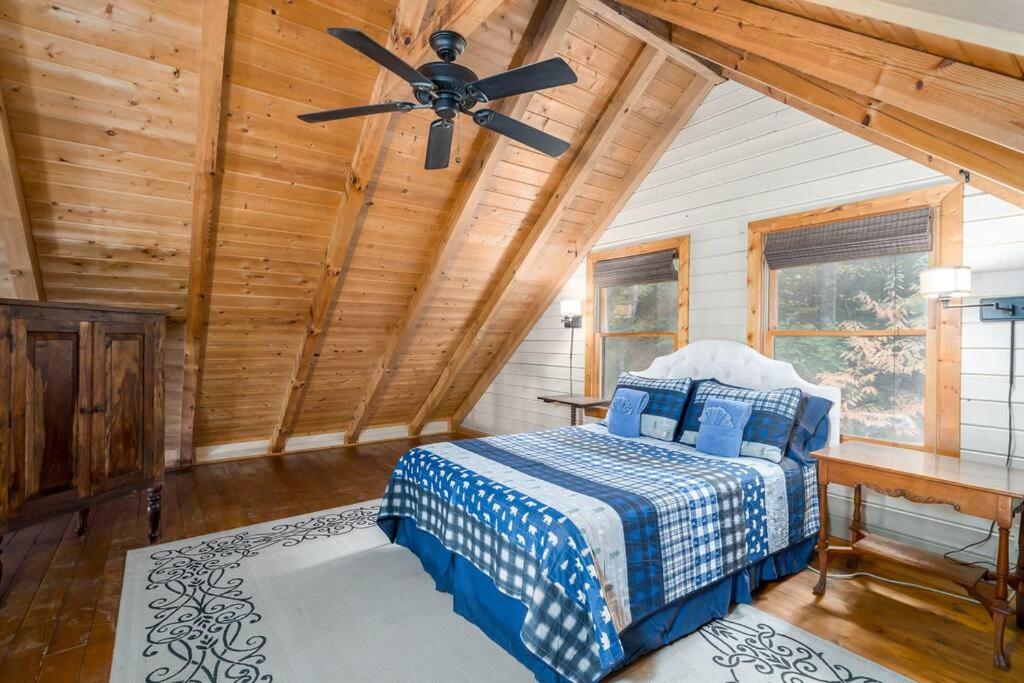 | Laurel Mountain Chalet