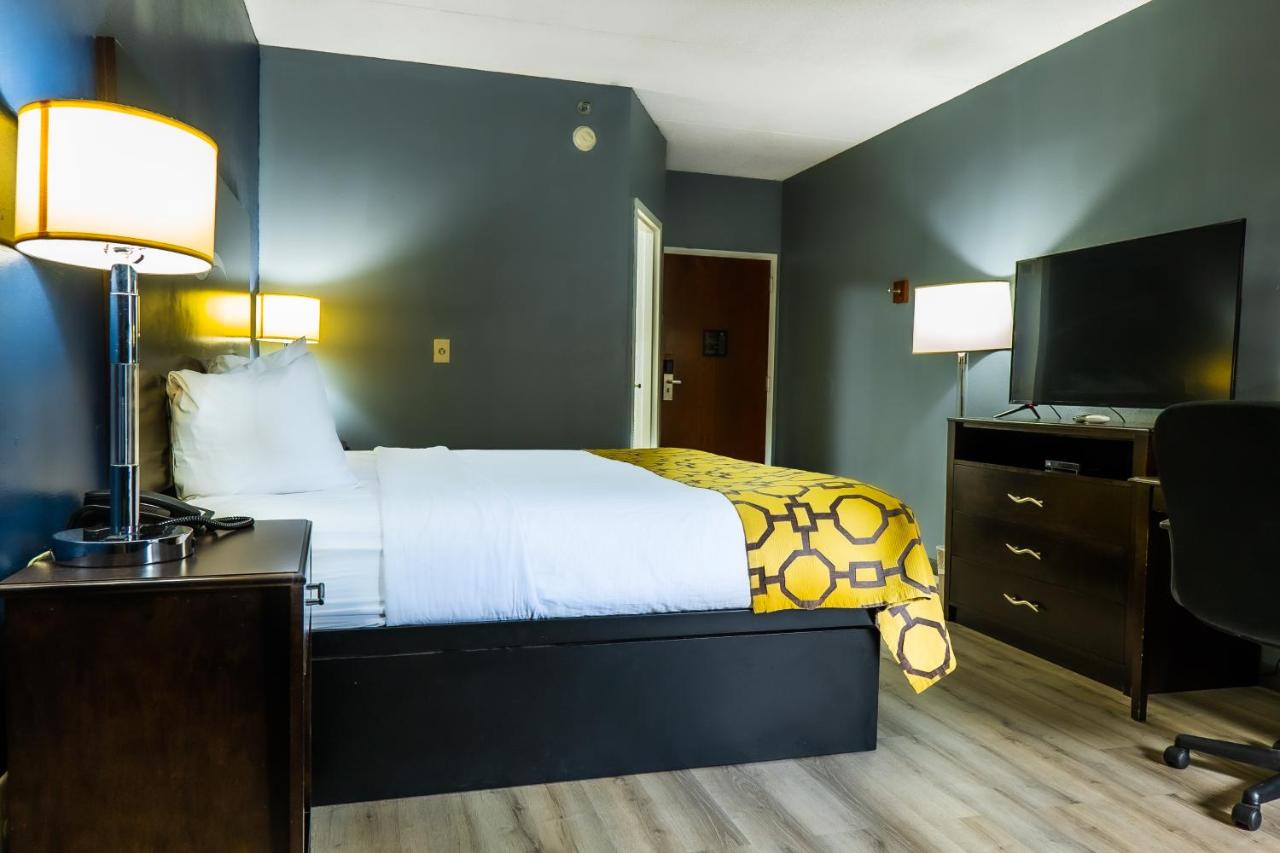 King Studio - Non-Smoking at Baymont by Wyndham London KY