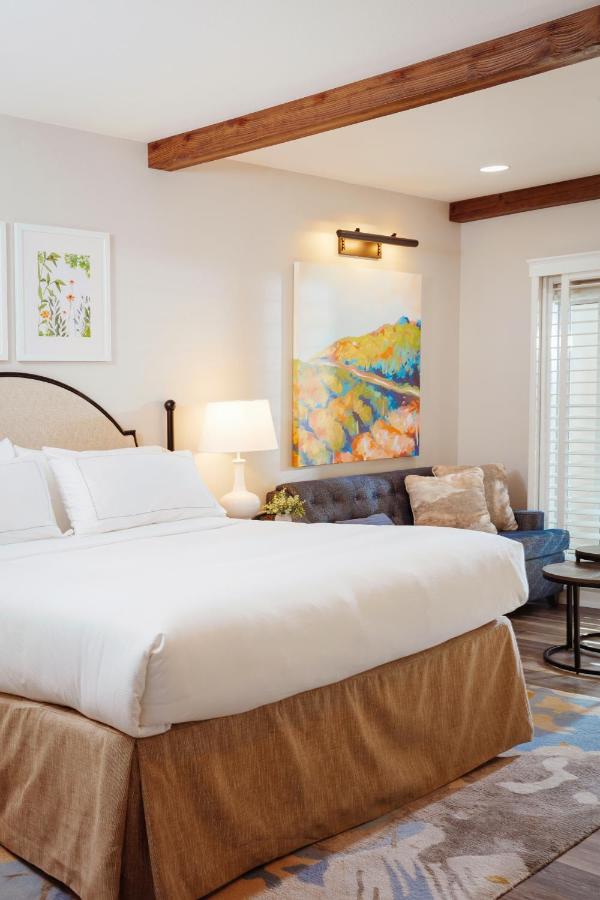 King Room with Courtyard with Balcony or Patio at The Lodge at Healdsburg, Tapestry Collection by Hilton