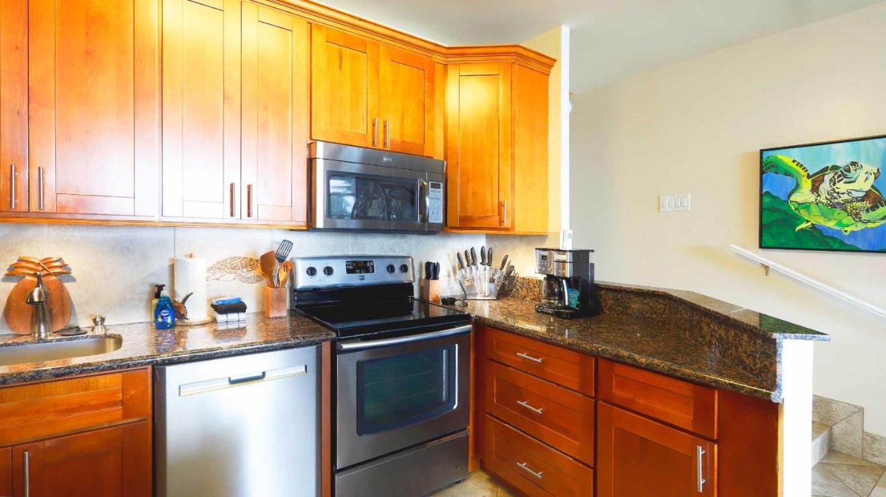  | Maui Westside Presents: Hale Mahina B302 - 1bed/1bath Turtle Condo!