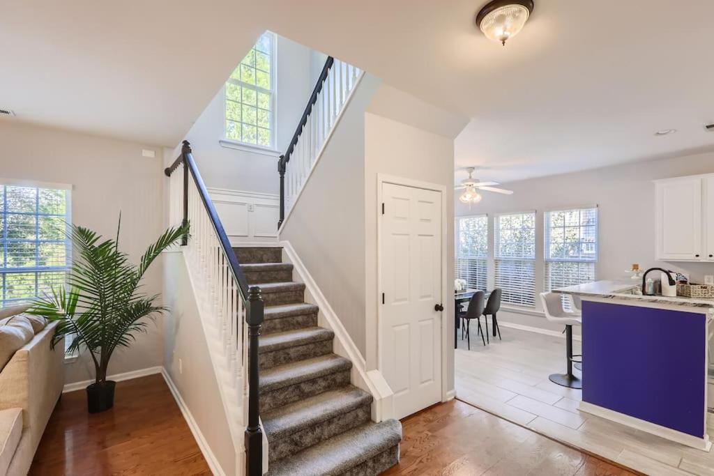  | 5 miles to RTP & RDU airport in Morrisville