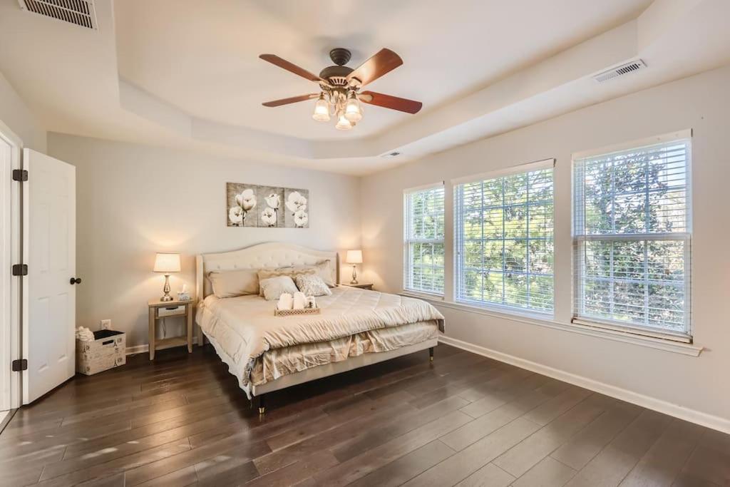 | 5 miles to RTP & RDU airport in Morrisville
