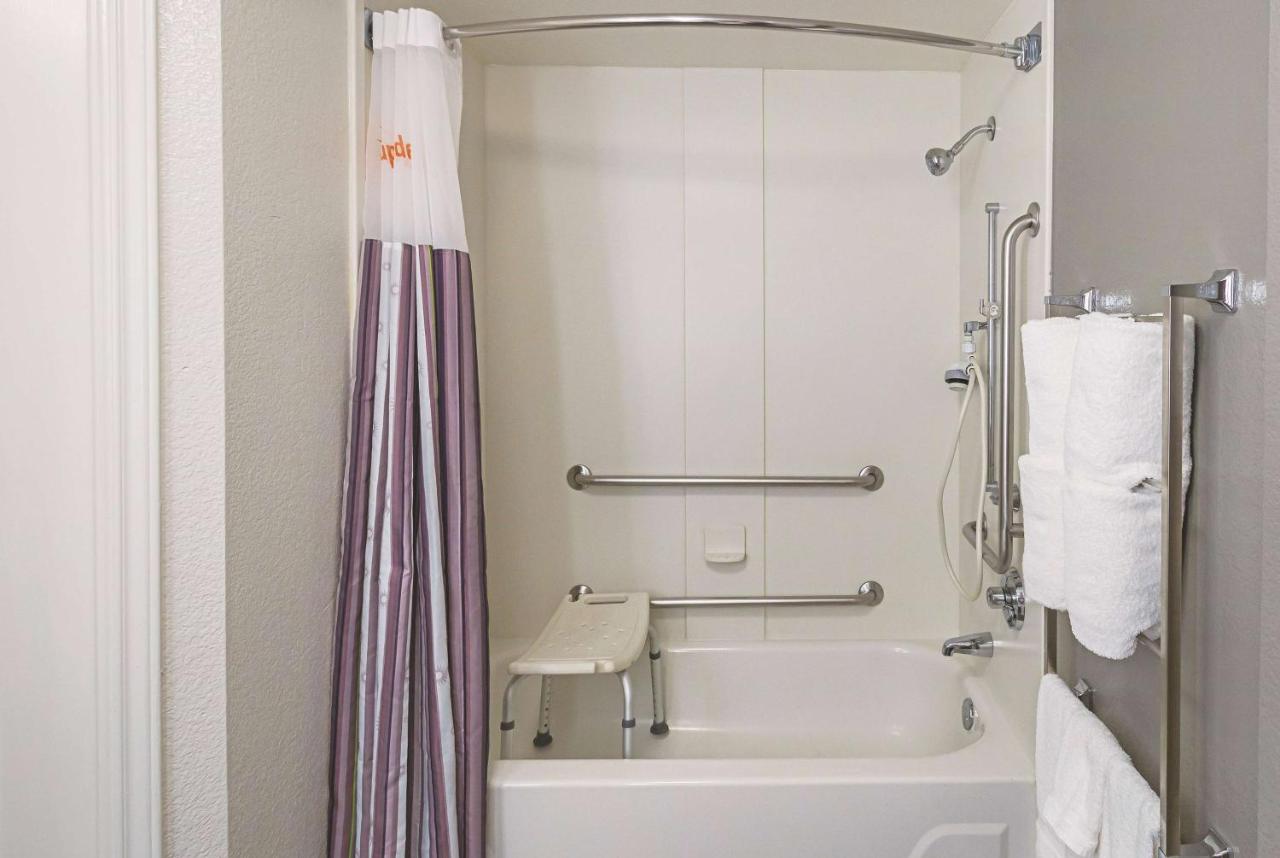 King Room - Disability Access at La Quinta Inn & Suites by Wyndham Univ Area Chapel Hill