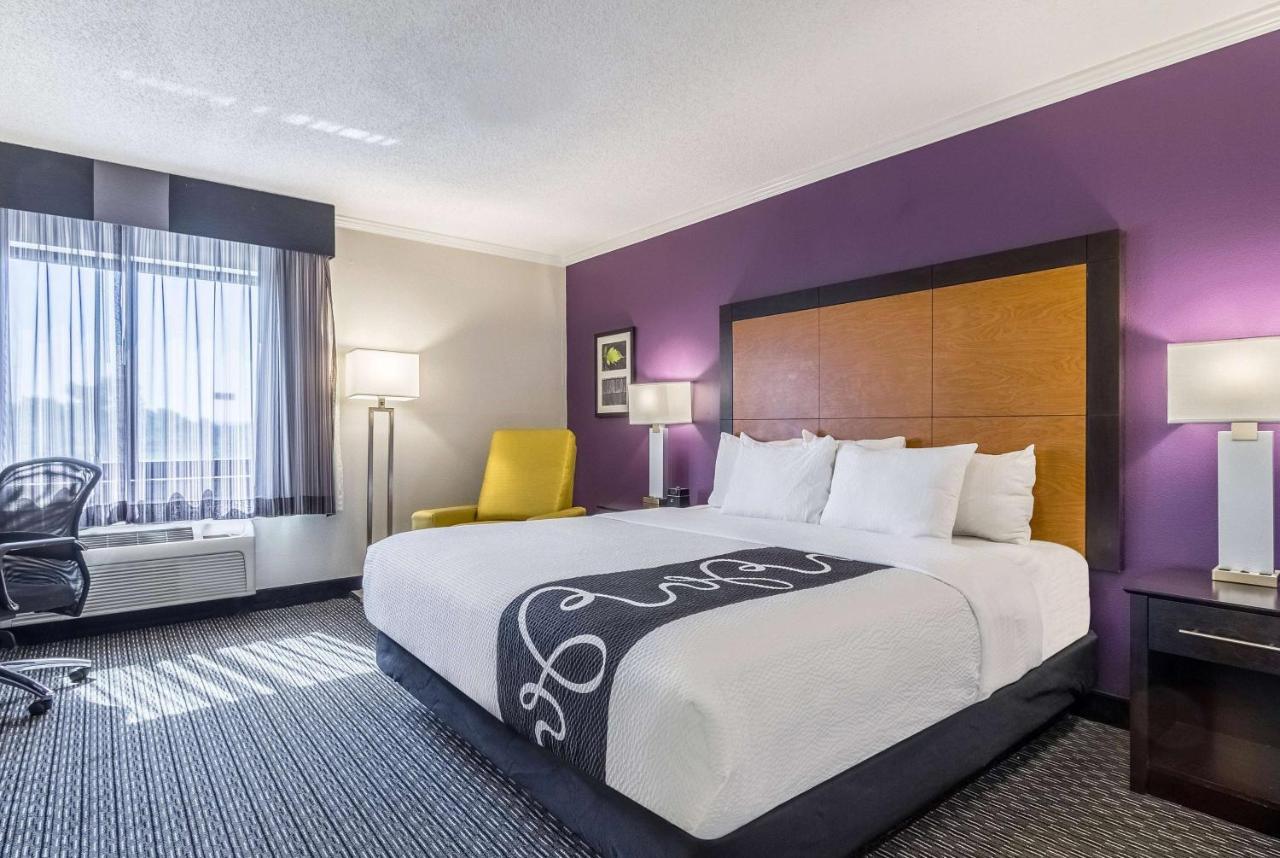 Deluxe King Room - Non-Smoking at La Quinta Inn & Suites by Wyndham Univ Area Chapel Hill