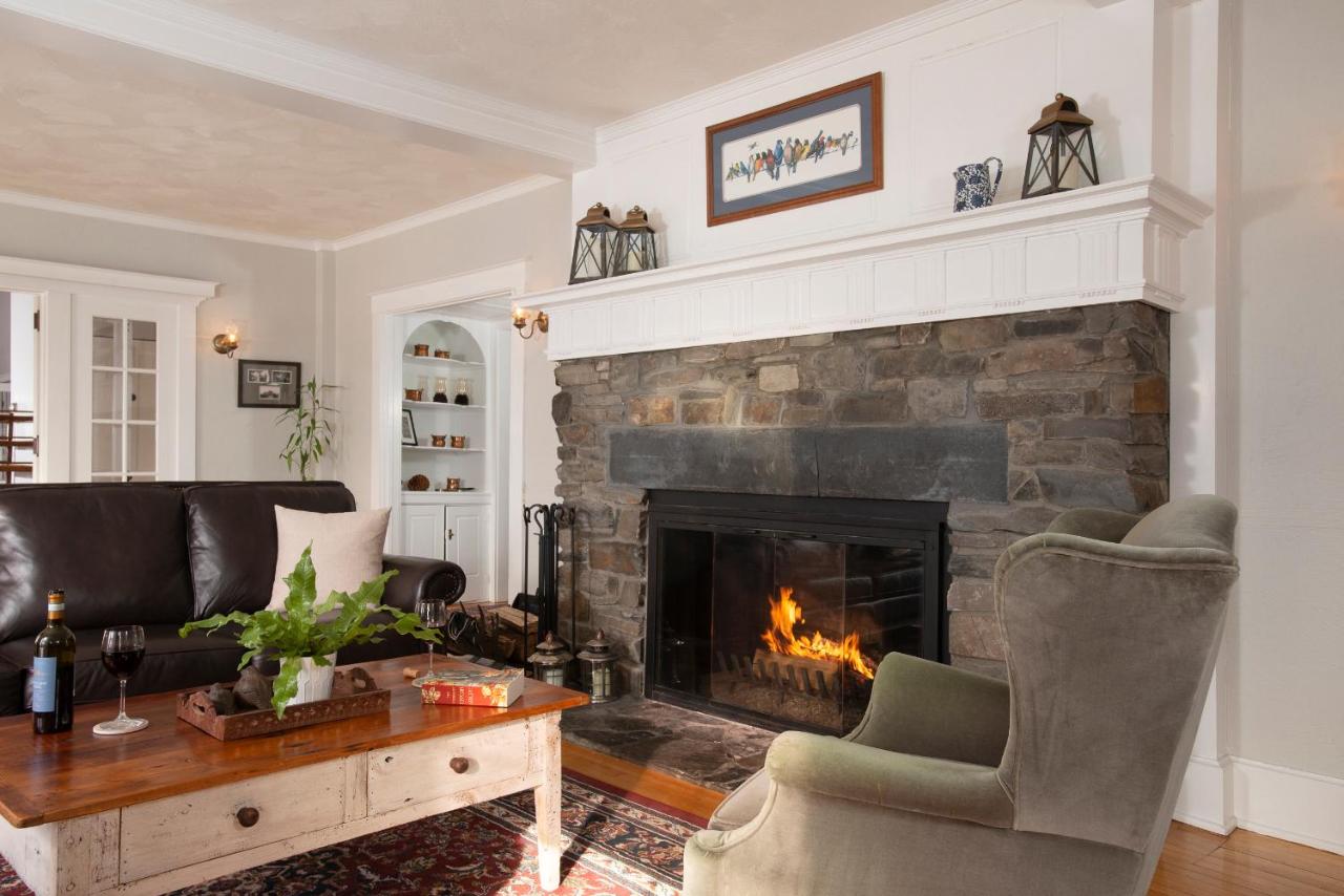 | Lodge at Moosehead Lake