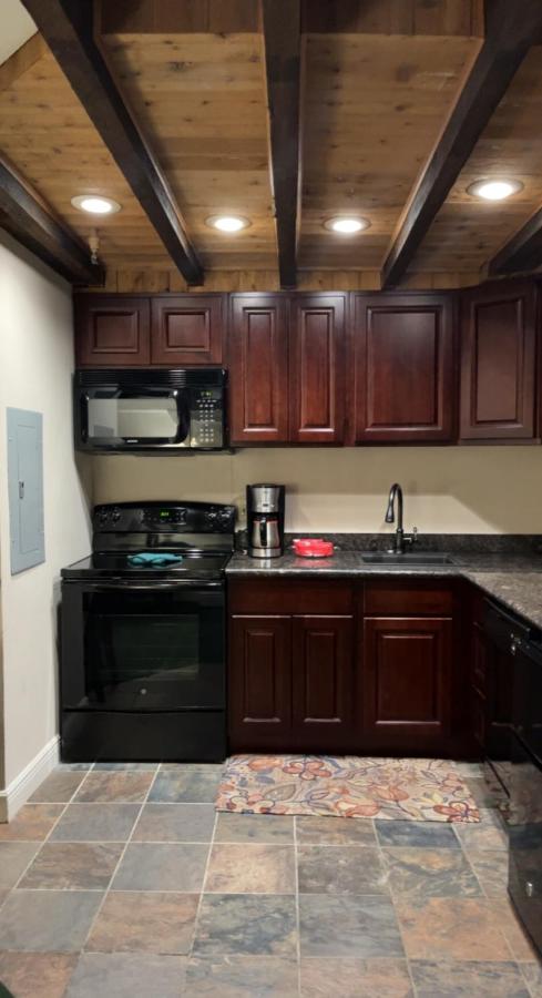 King Studio at Plaza Suites Downtown New Orleans