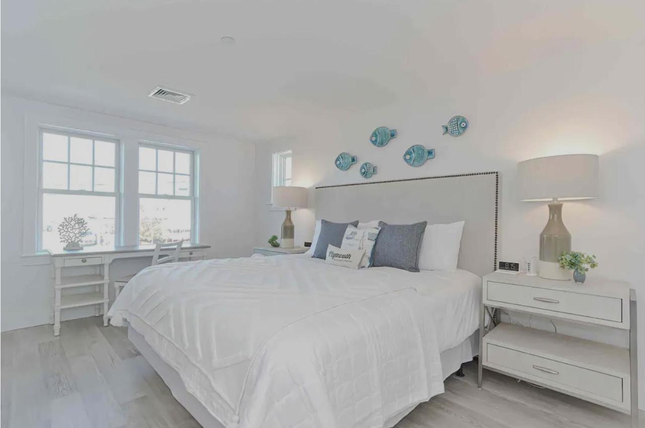 | Harbourtown Suite Water View