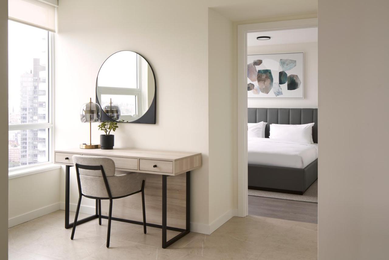 Three Bedroom Sky Suite & Office at Level Seattle Downtown - South Lake Union