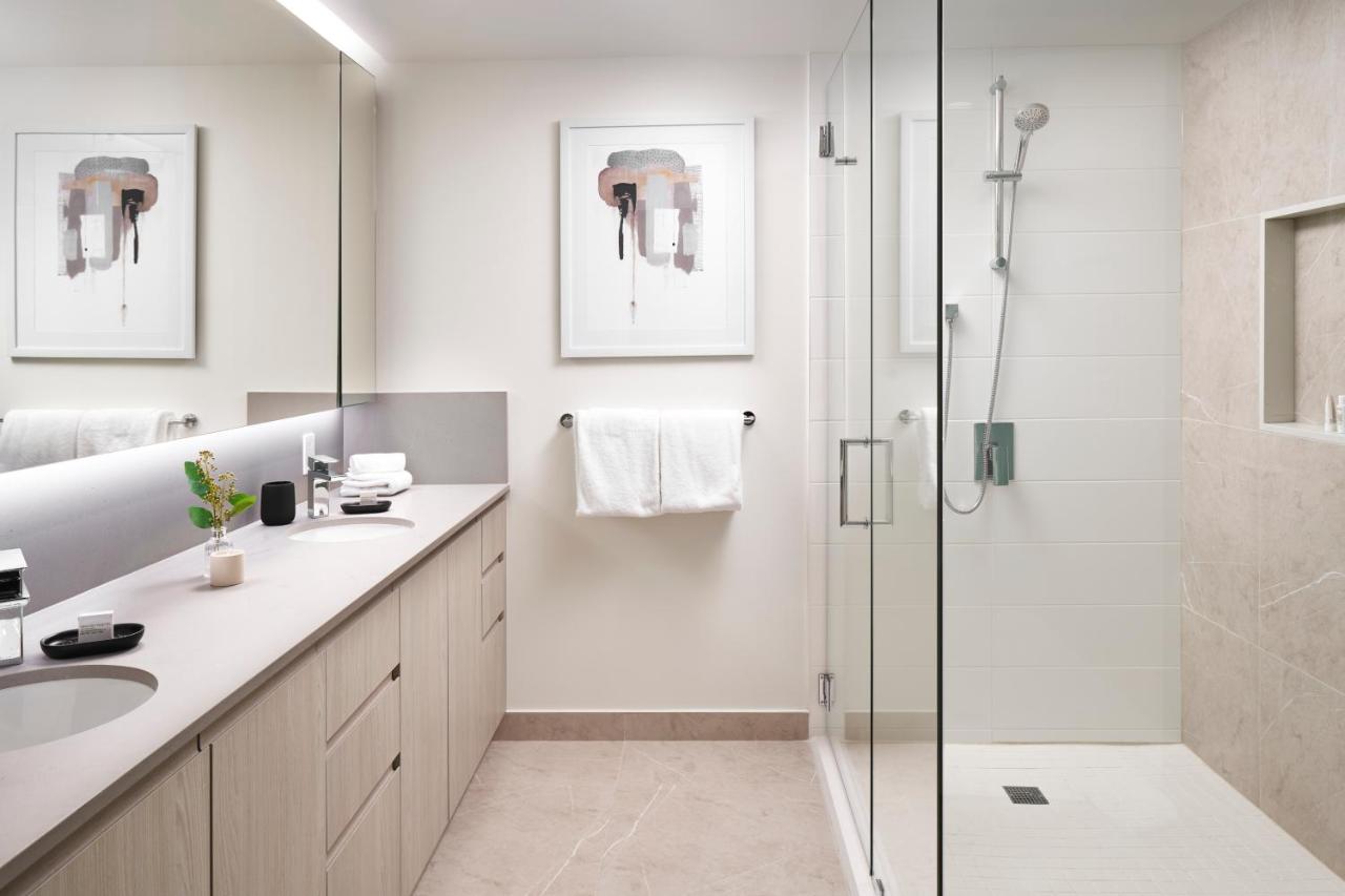 Three Bedroom Sky Suite & Office at Level Seattle Downtown - South Lake Union