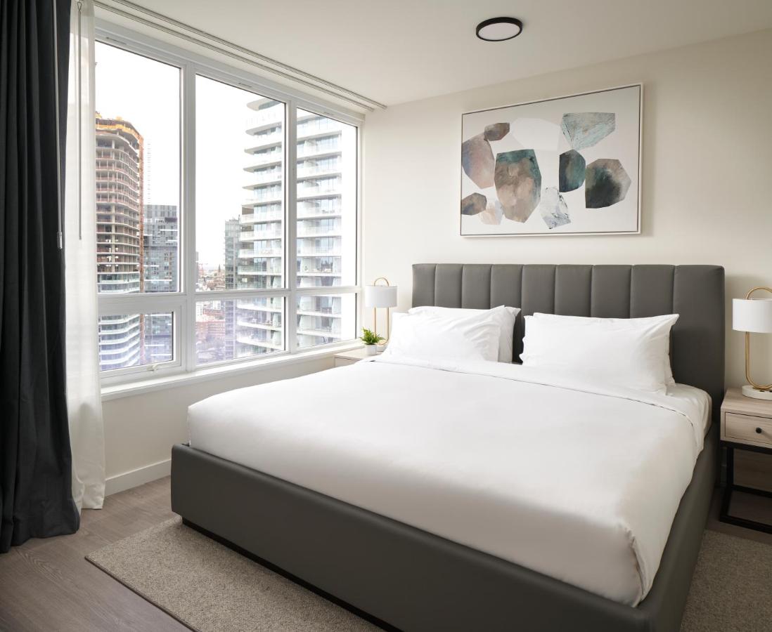 Three Bedroom Sky Suite & Office at Level Seattle Downtown - South Lake Union
