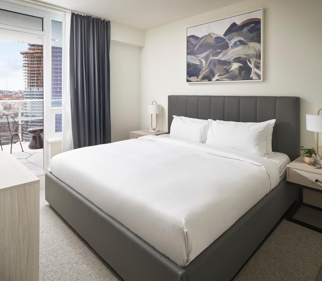 Three-Bedroom Suite at Level Seattle Downtown - South Lake Union