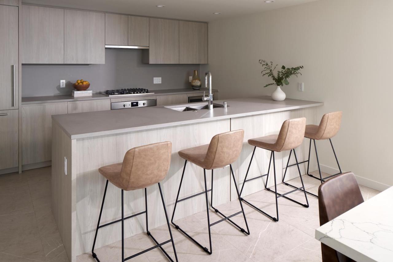 Executive Three Bedroom Suite at Level Seattle Downtown - South Lake Union