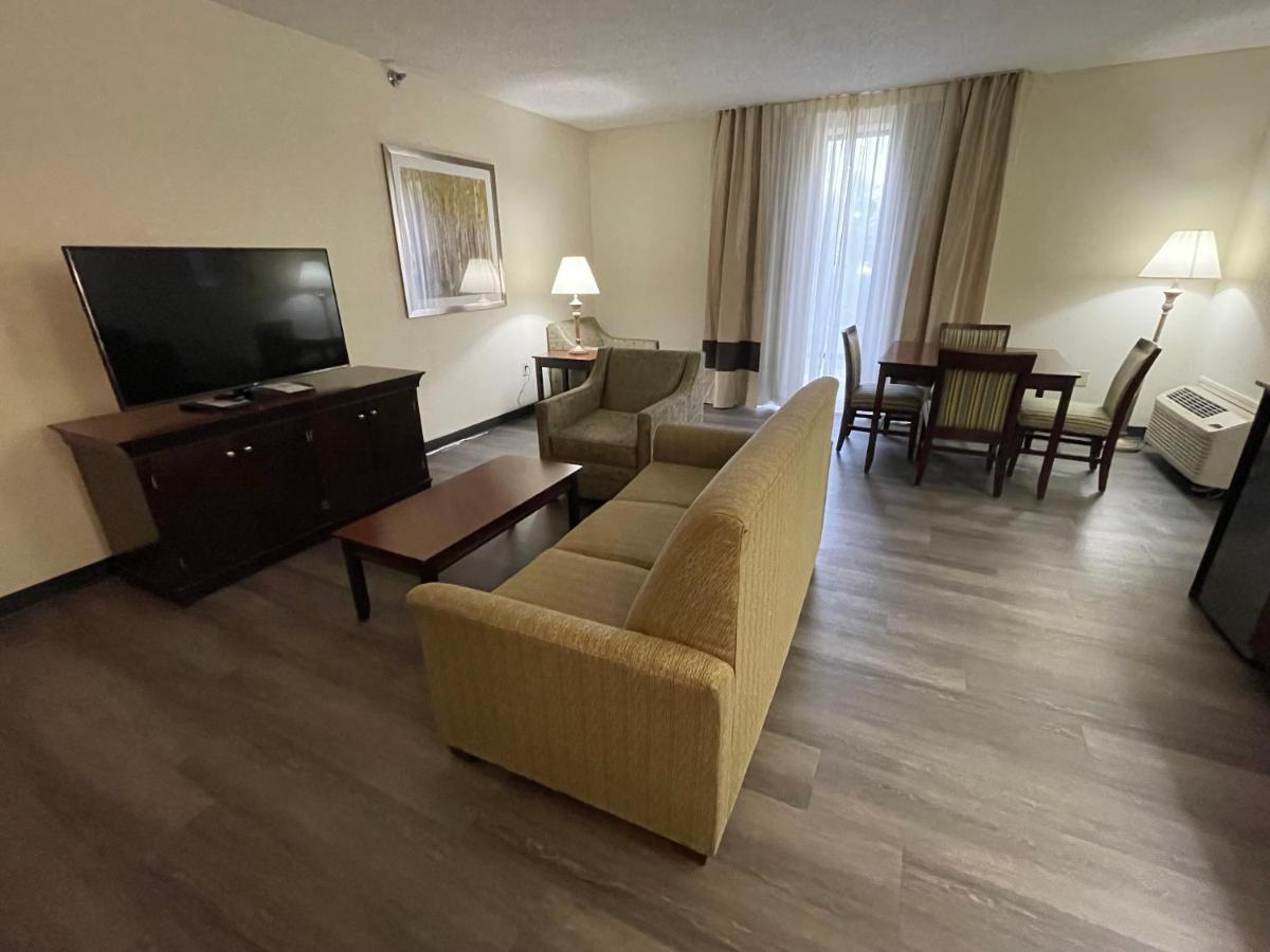 Queen Suite with Four Queen Beds - Non Smoking at Comfort Inn Pinehurst - Southern Pines