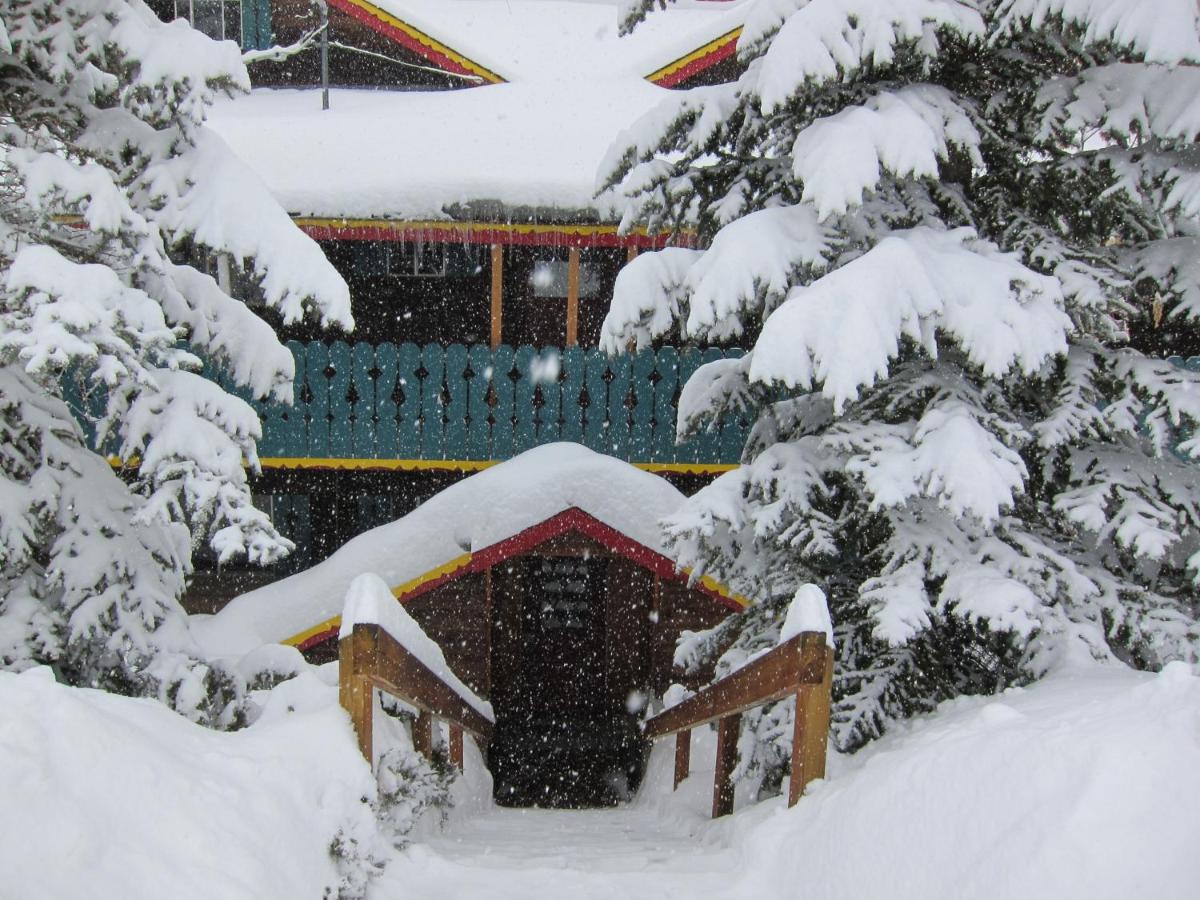 | Chateau Apres Lodge