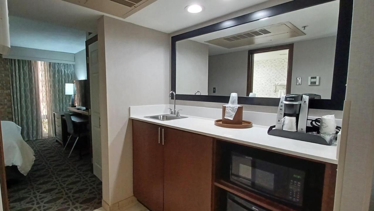 King Suite - Non-Smoking at Holiday Inn McAllen – Medical Center Area by IHG