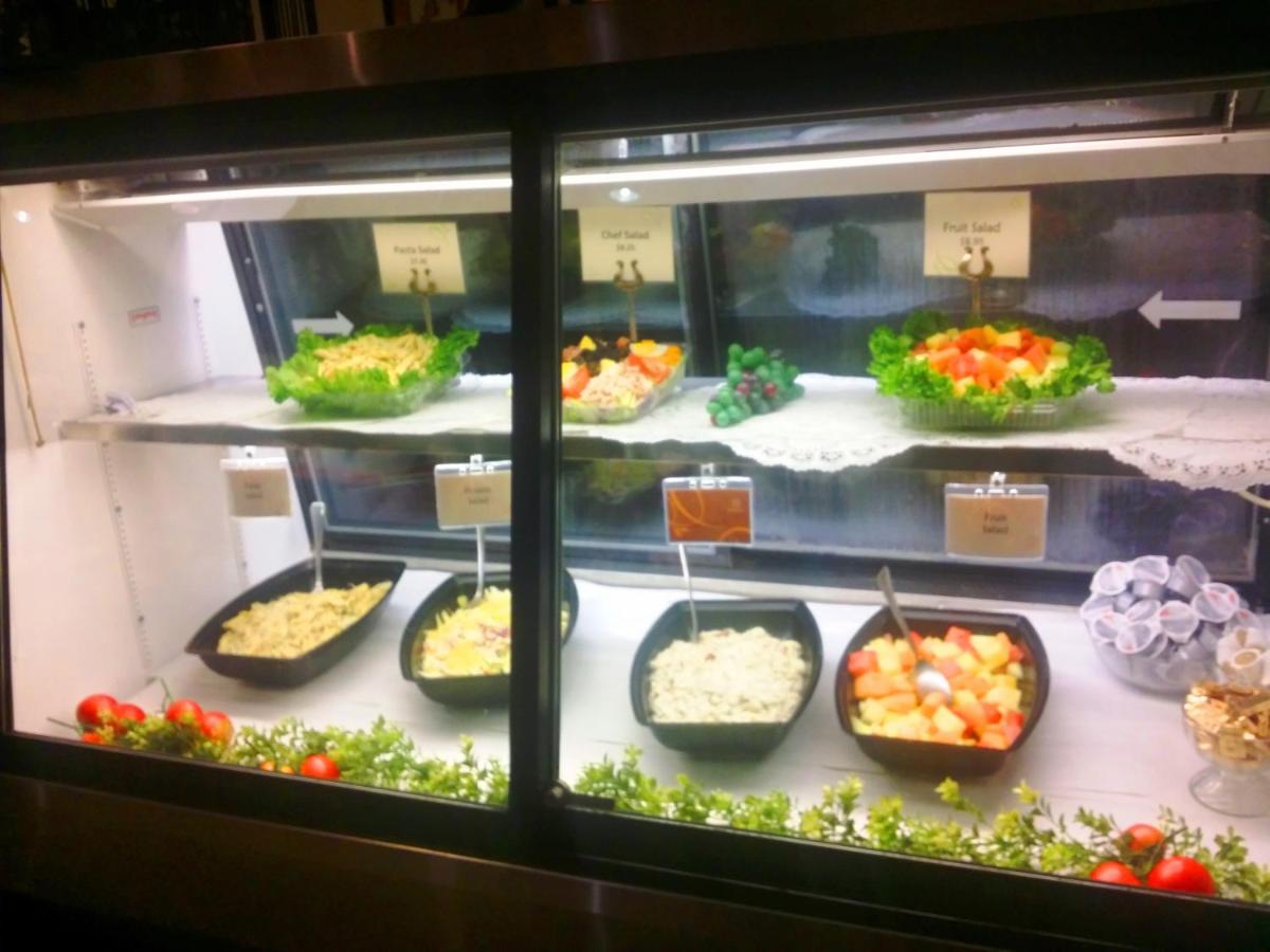  | Anaheim Majestic Garden Hotel