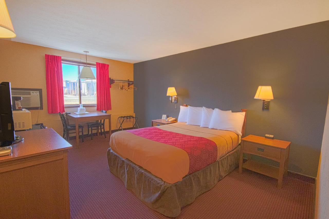  | Love Hotels Junction City KS Near Fort Riley By OYO