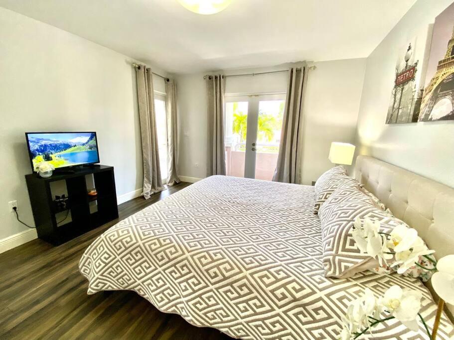 | Beachwalk Villa with POOL 5 bed/3 bath