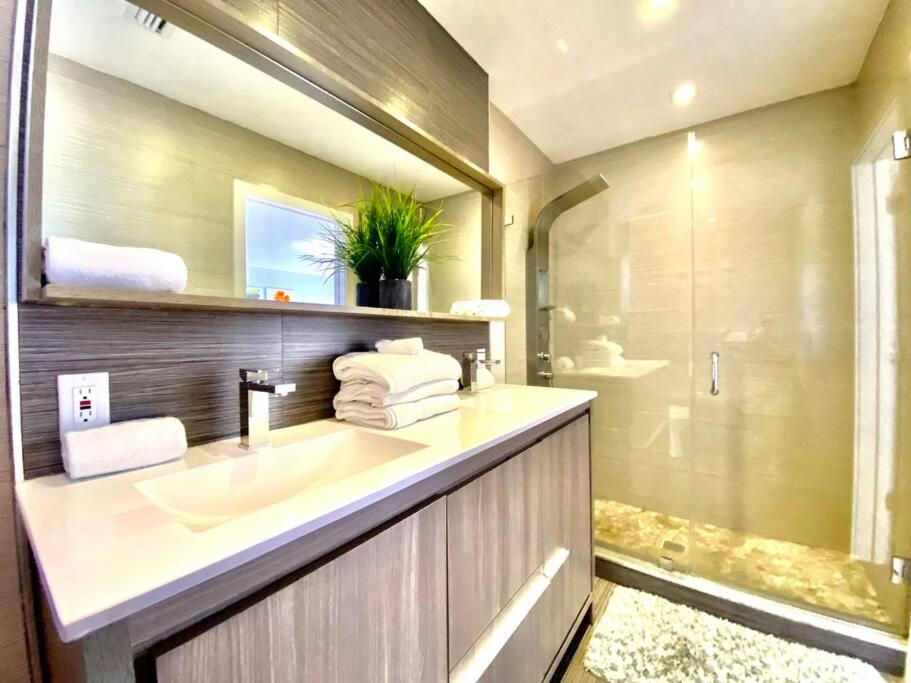 | Beachwalk Villa with POOL 5 bed/3 bath