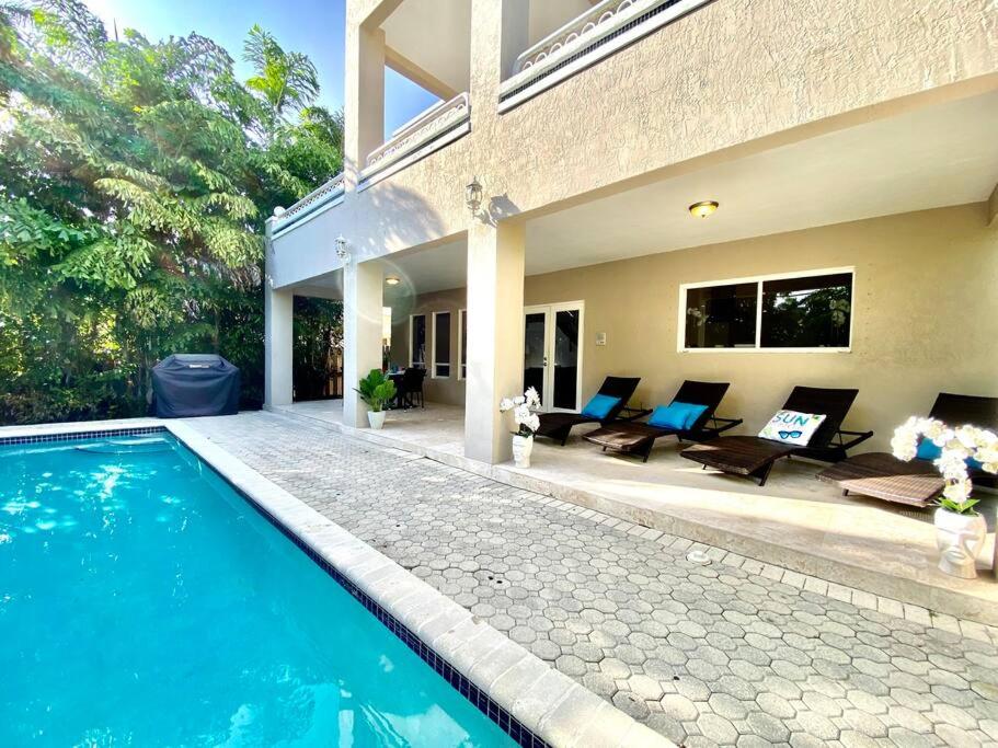 | Beachwalk Villa with POOL 5 bed/3 bath