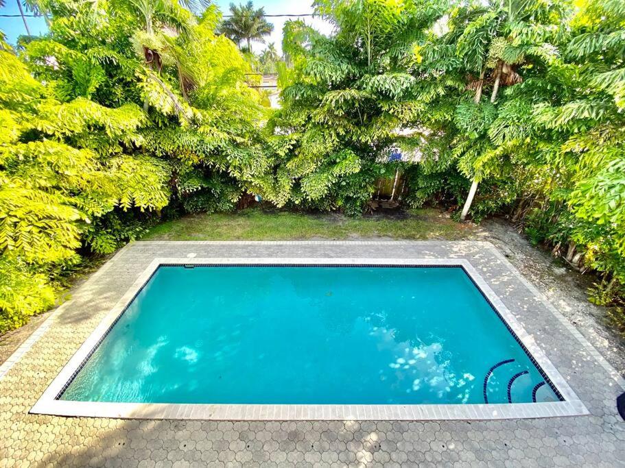  | Beachwalk Villa with POOL 5 bed/3 bath