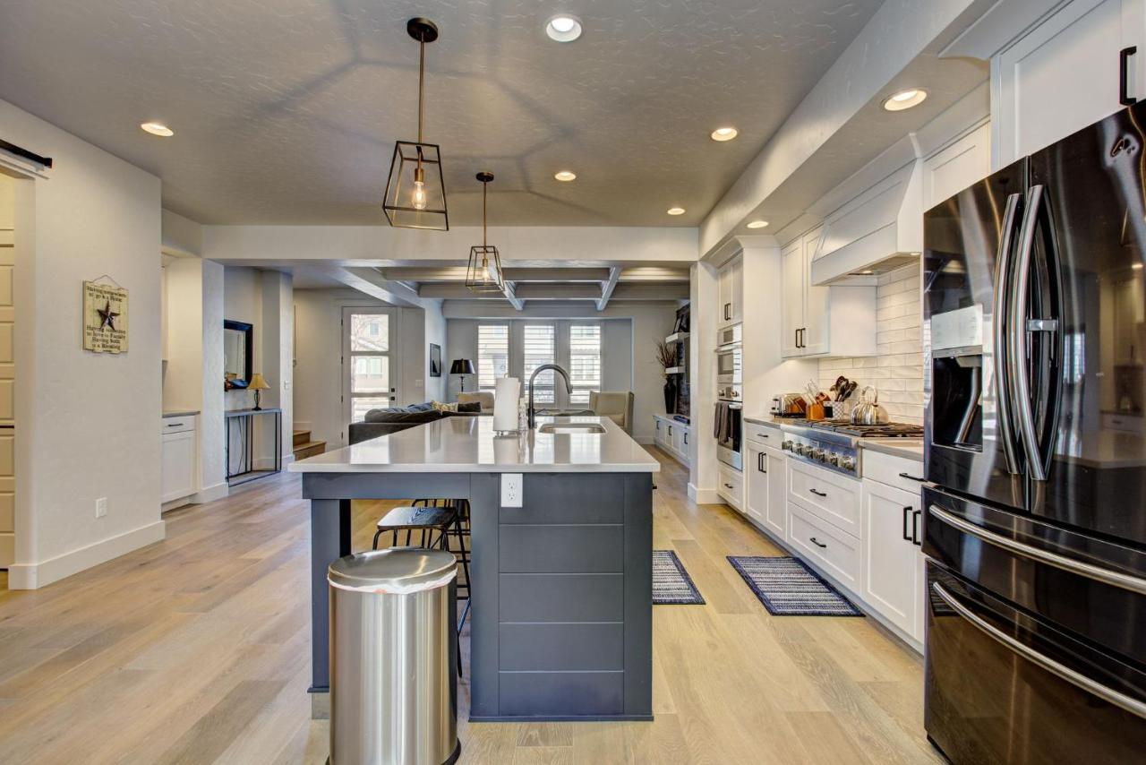 | Park Place at Harris Ranch