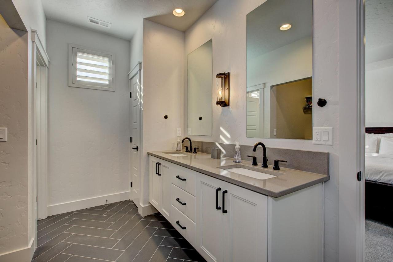 | Park Place at Harris Ranch