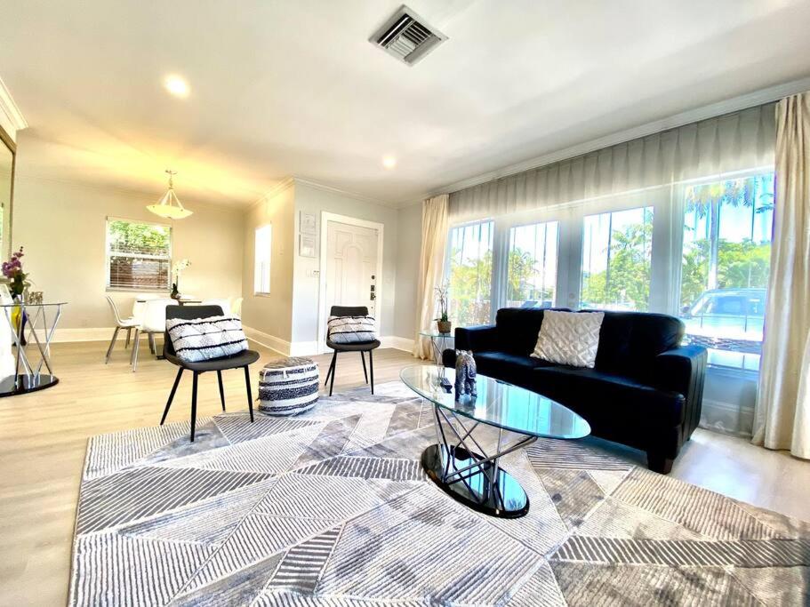| NEW FAMILY VILLA WITH POOL