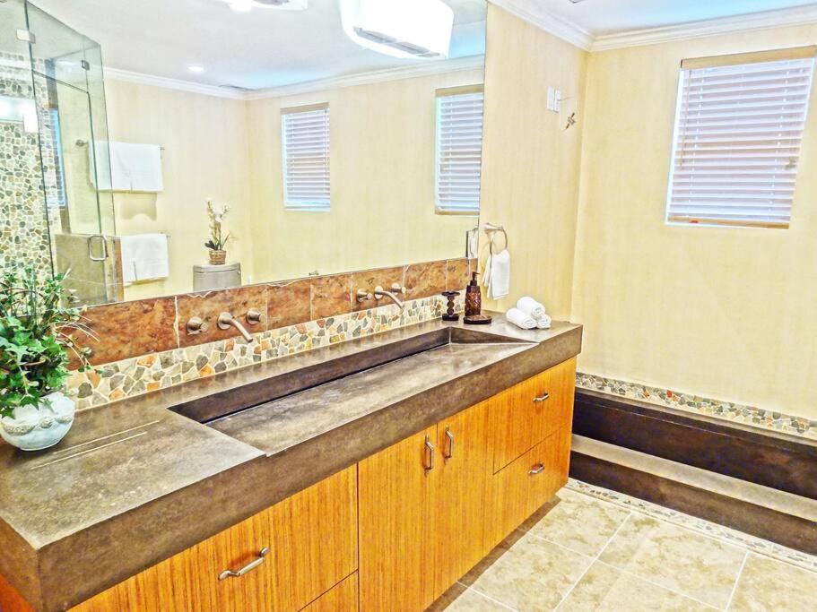 | NEW FAMILY VILLA WITH POOL