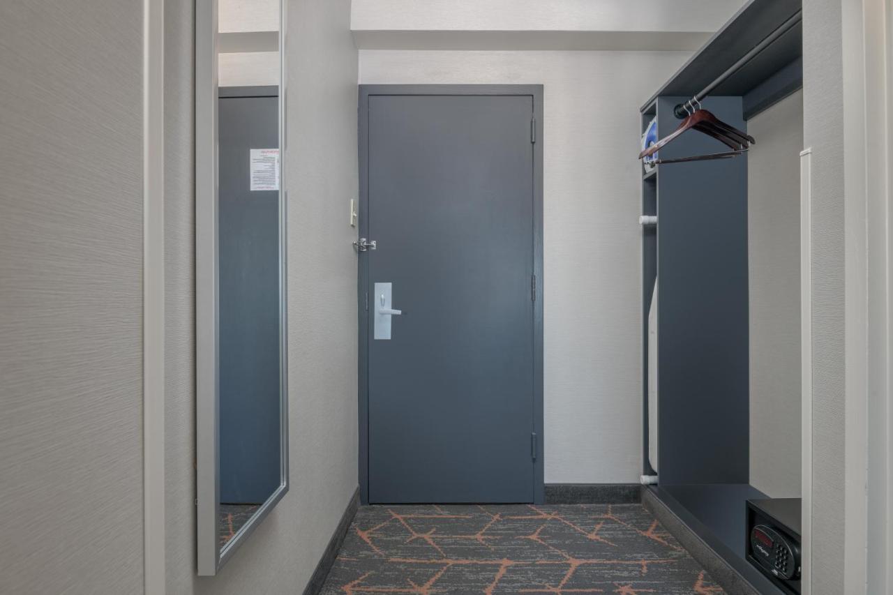 King Room with Bay View - Non-Smoking at Holiday Inn Portland-By the Bay by IHG